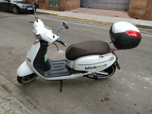 Blinkee-City-E-Scooter